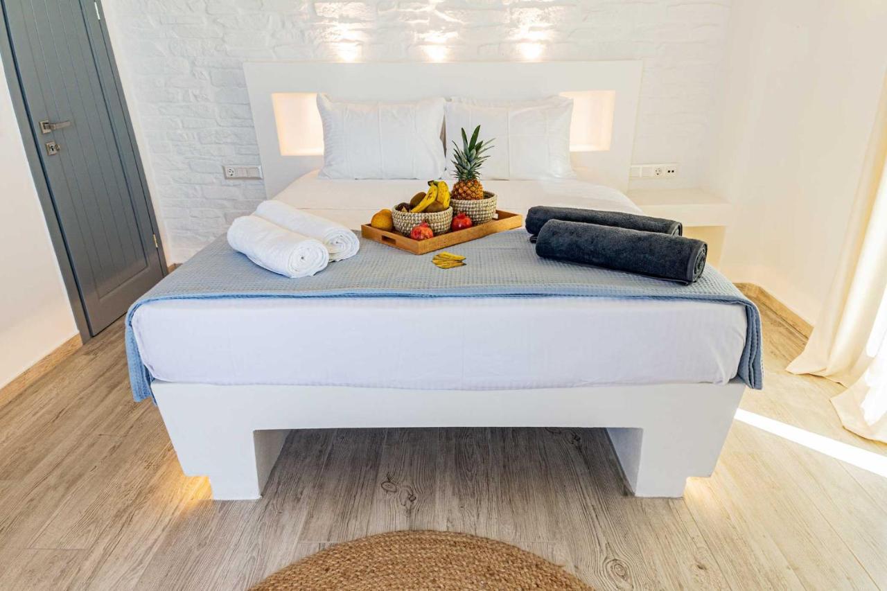 Villa Iakinthos By Mykonian Kazarte Mykonos Town Exterior photo
